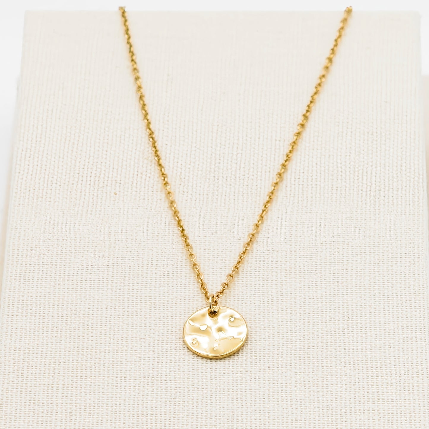 Halskette "gehämmertes Pünktchen"